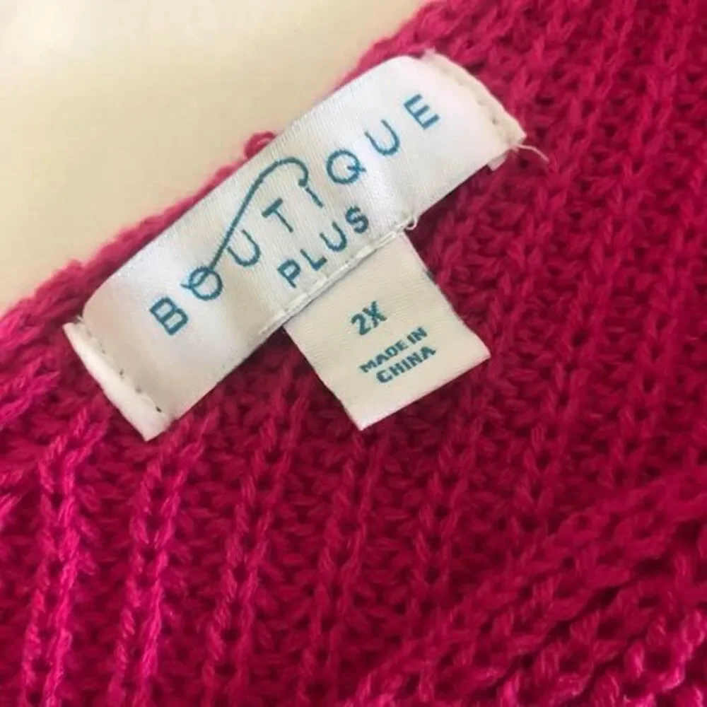 NWT 1X Boutique Long Sleeve Pink Tunic Blouse With Openings on Back